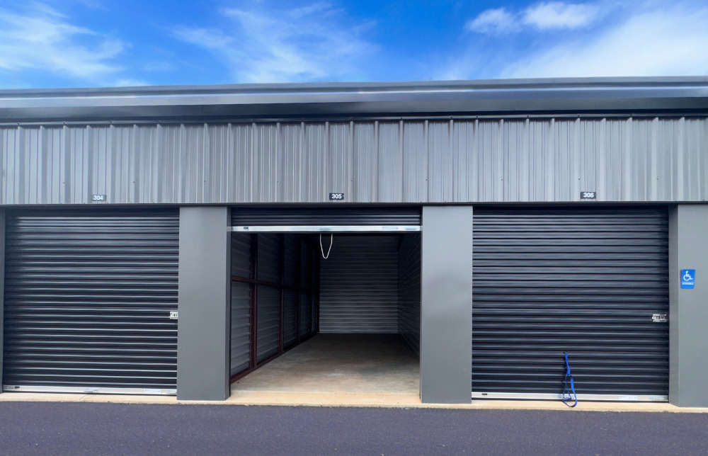 Drive-up entry self storage Telford 18969